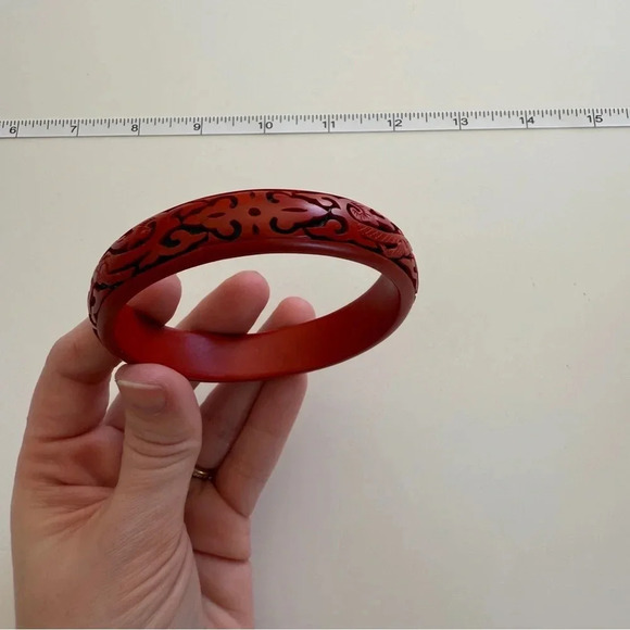 Red Cinnabar Bangle- Vintage- Carved - Picture 12 of 15
